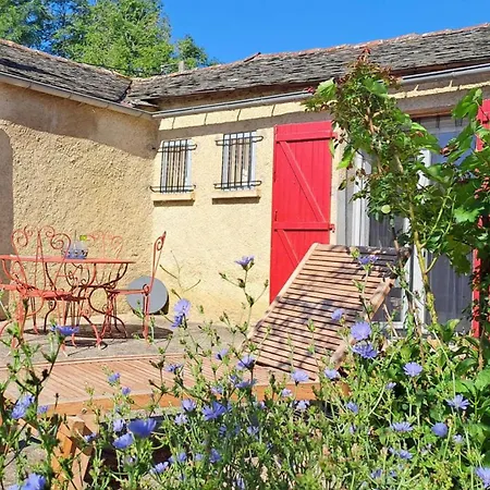 Au Pre بيت للعطل Rueges